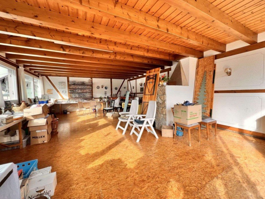 Beheiztes Atelier im Nebengeb�ude Zweifamilienhaus St�hlingen