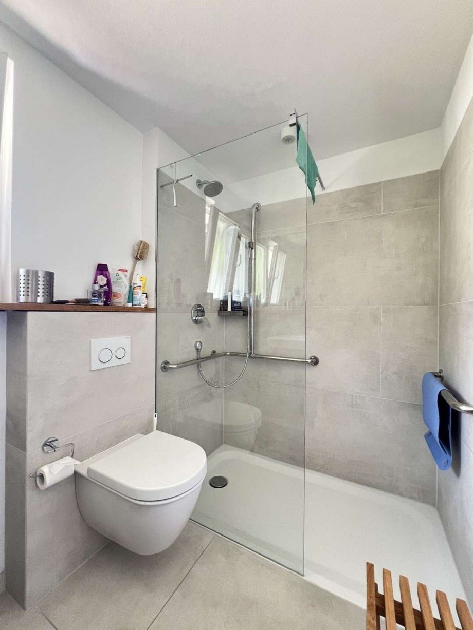 modernisiertes Badezimmer Reihenendhaus Waldshut-Tiengen