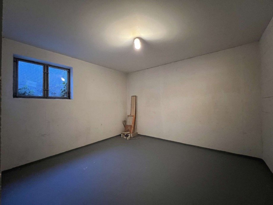 Sehr gro�er Keller 11,5 m� mit Stromanschluss und L�ftungsfenster Dachgeschosswohnung Rheinfelden (Baden)