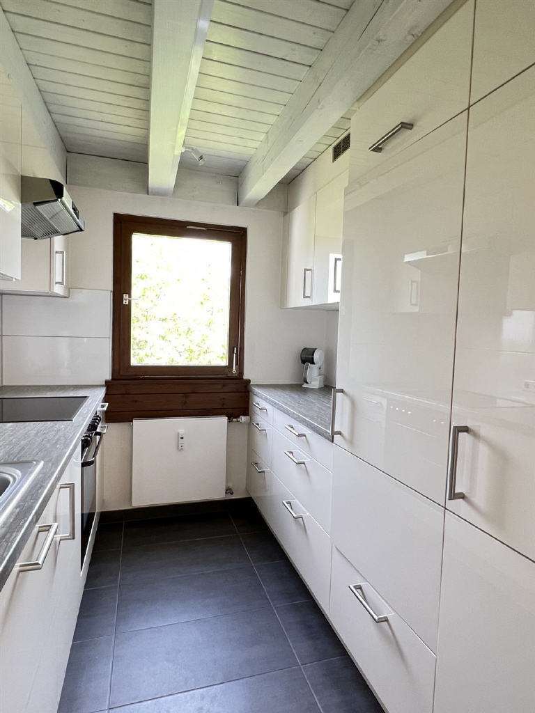 neuwertige Einbauk�che inkl... Maisonettewohnung �hlingen-Birkendorf