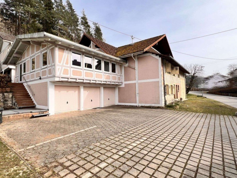 Erweiterungsbau Werkstatt mit 3 Garagen Zweifamilienhaus St�hlingen