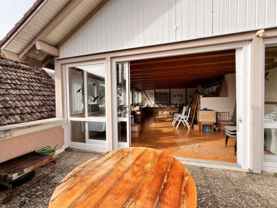 Atelier mit Freisitz davor Zweifamilienhaus St�hlingen
