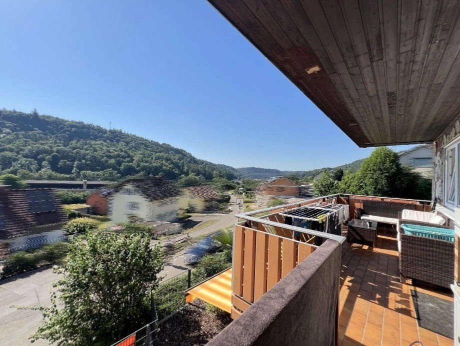 Balkon mit klasse Aussicht - Wohnung Mittelgeschoss Mehrfamilienhaus St�hlingen