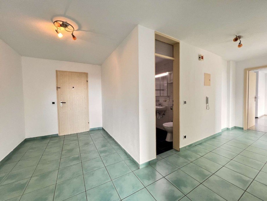 Sehr ger�umiger Flur Etagenwohnung Grenzach-Wyhlen