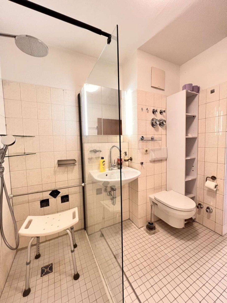 Gro�e Dusche, barrierefrei Etagenwohnung Bad S�ckingen