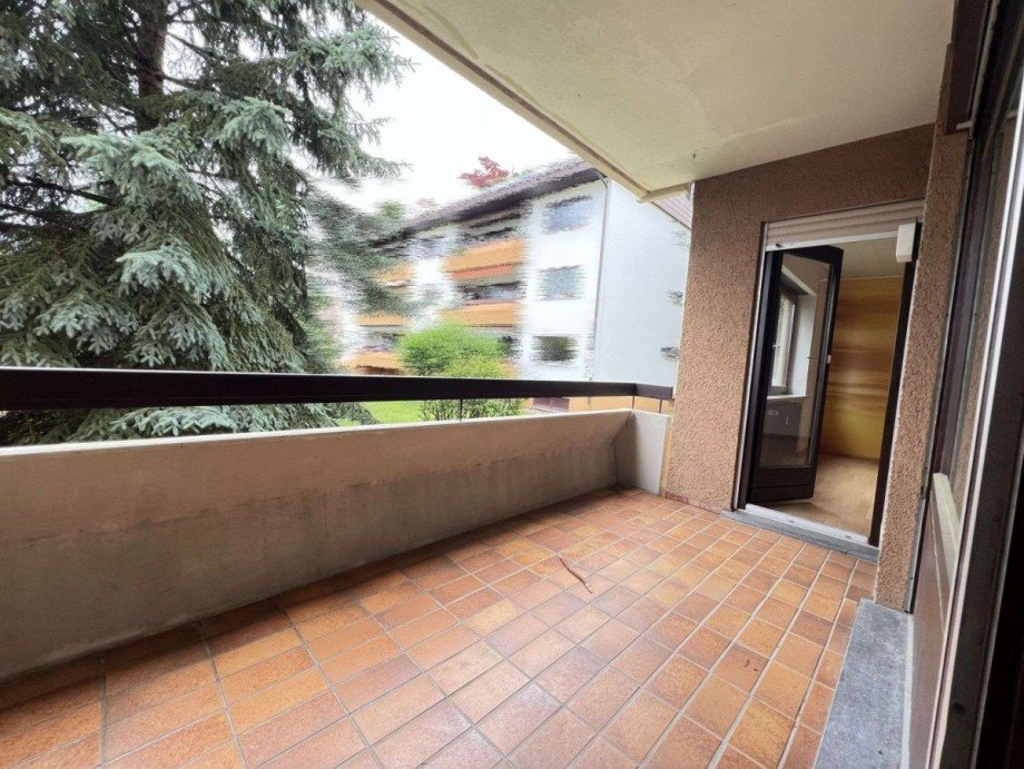 zweiter, schattiger Balkon bei K�che und Esszimmer Wohnung Rheinfelden (Baden)