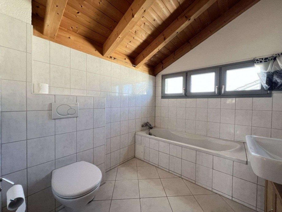 Badezimmer im OG Einfamilienhaus G�rwihl