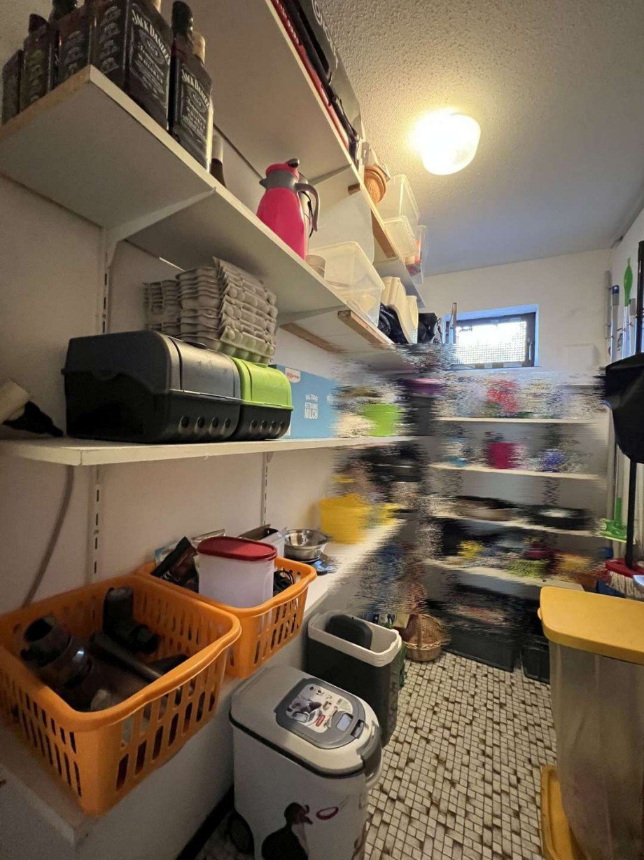 Erster Abstellraum Wohnung Erdgeschoss Mehrfamilienhaus St�hlingen