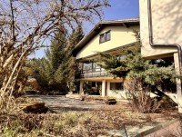 Bild (71101775571113486f79b4bcae187ea4): Stattliches Anwesen in bevorzugter Ortsrandlage mit Aussicht