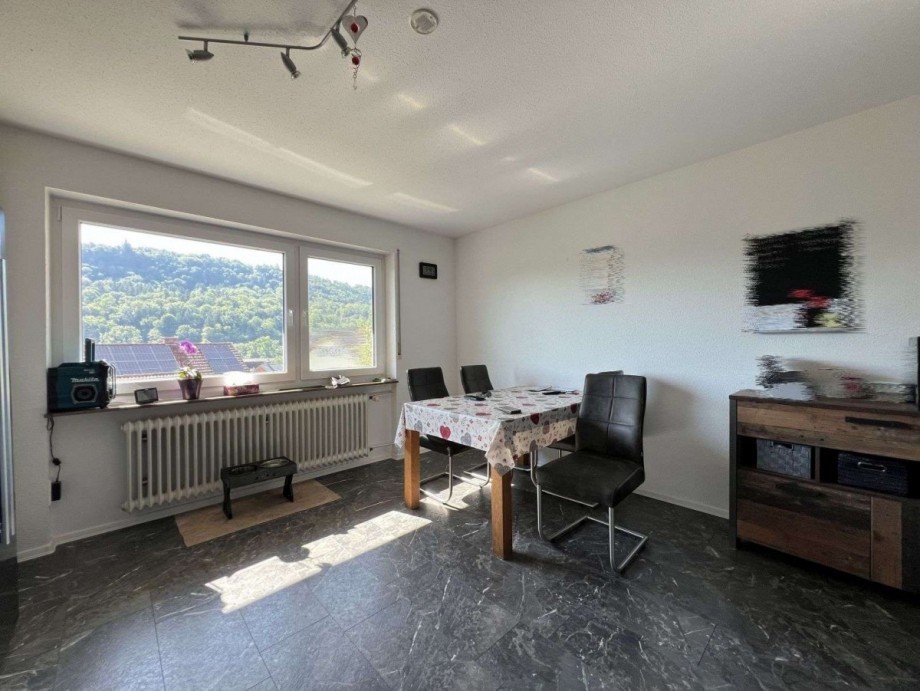 K�che mit Essplatz Wohnung EG Mehrfamilienhaus St�hlingen