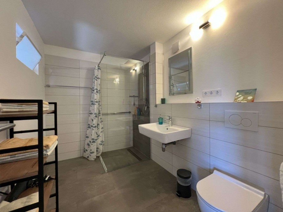 Bad zur Einlieger- / Ferien- / Jungendwohnung / B�ro Einfamilienhaus G�rwihl