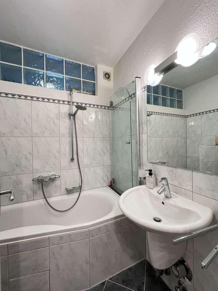 modernisiertes Badezimmer Etagenwohnung Herrischried