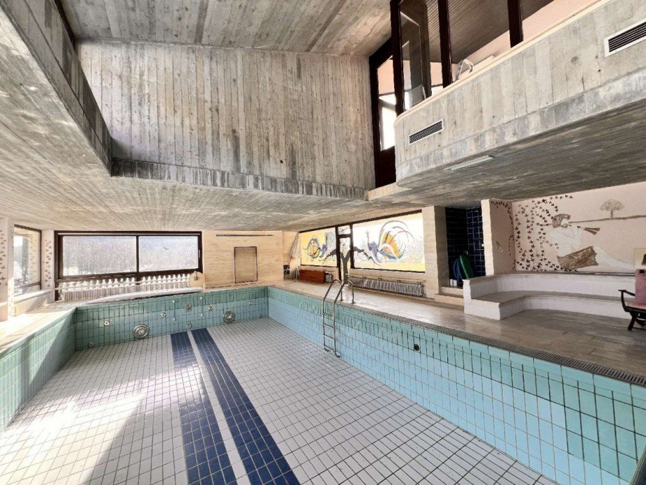 Schwimmhalle Einfamilienhaus Wehr