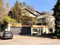 Hauptbild Stattliches Anwesen in bevorzugter Ortsrandlage mit Aussicht