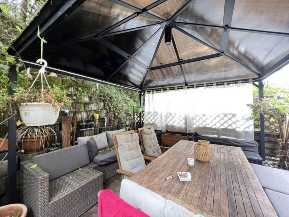Freisitz hinter dem Haus Reihenmittelhaus St�hlingen