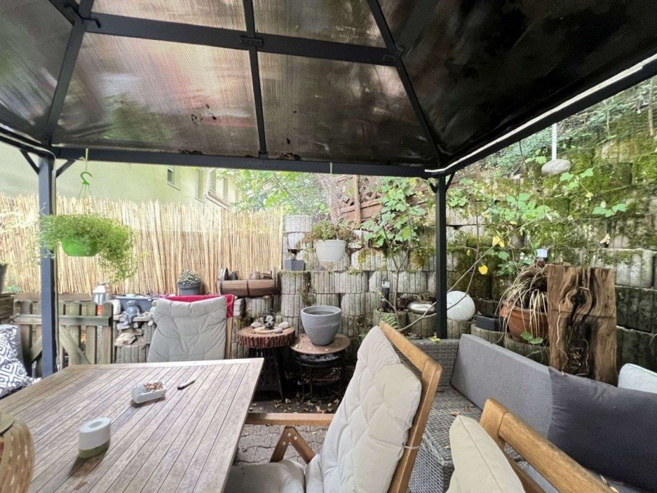 Freisitz hinter dem Haus Reihenmittelhaus St�hlingen