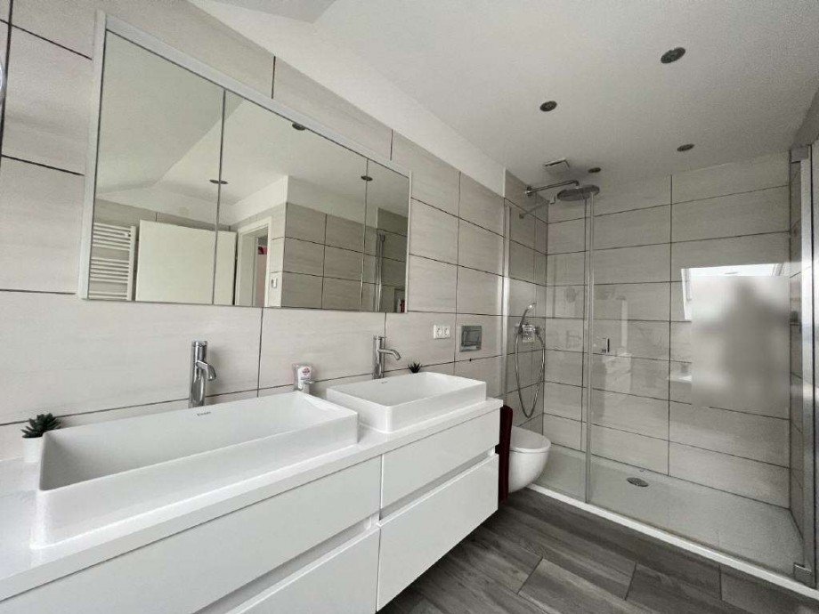 Bad mit Wanne und gro�er Du... Einfamilienhaus Laufenburg (Baden)
