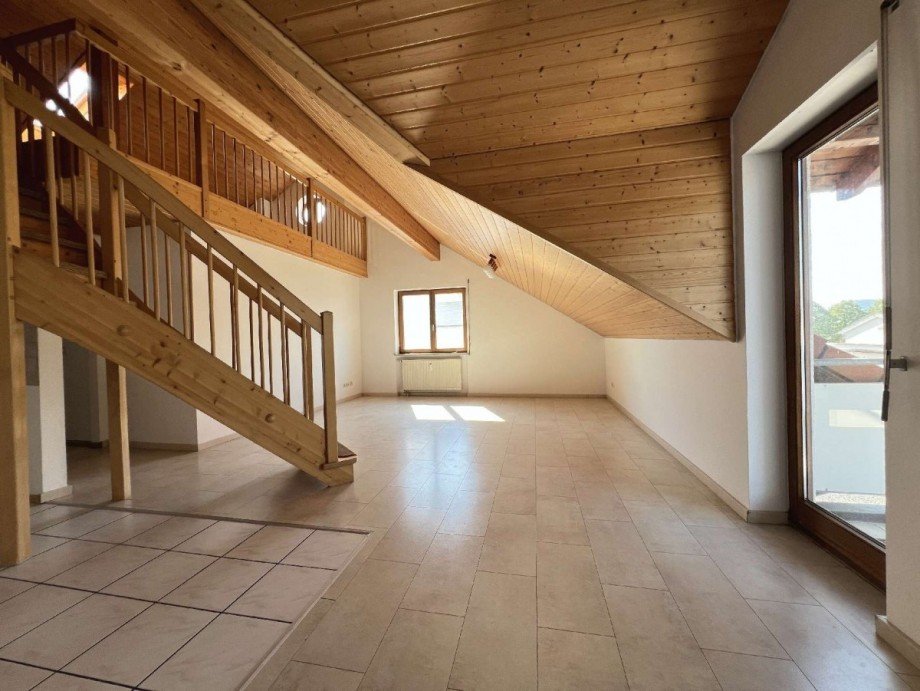 Wohn-/Esszimmer mit Galerie Dachgeschosswohnung Rheinfelden (Baden)