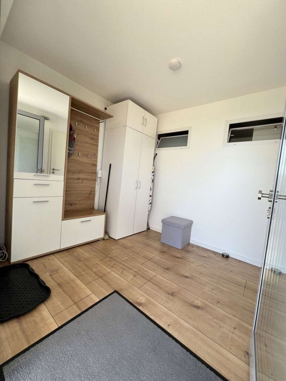 Eingangsbereich zur Einlieger- / Ferien- / Jungendwohnung / B�ro Einfamilienhaus G�rwihl
