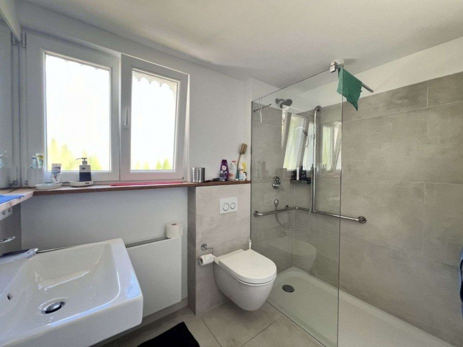 modernisiertes Badezimmer Reihenendhaus Waldshut-Tiengen