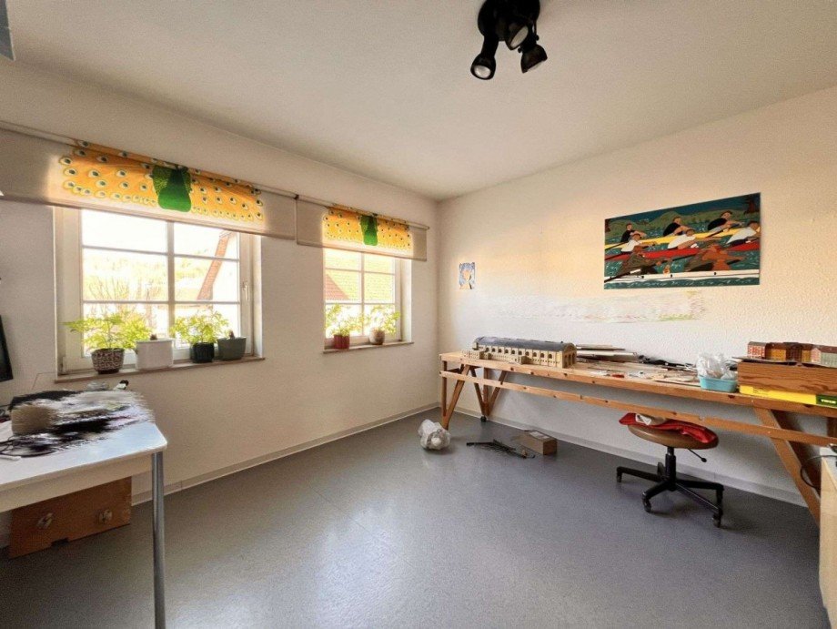 Hobbyzimmer / B�ro oder Kinderzimmer 3 Etagenwohnung Dogern