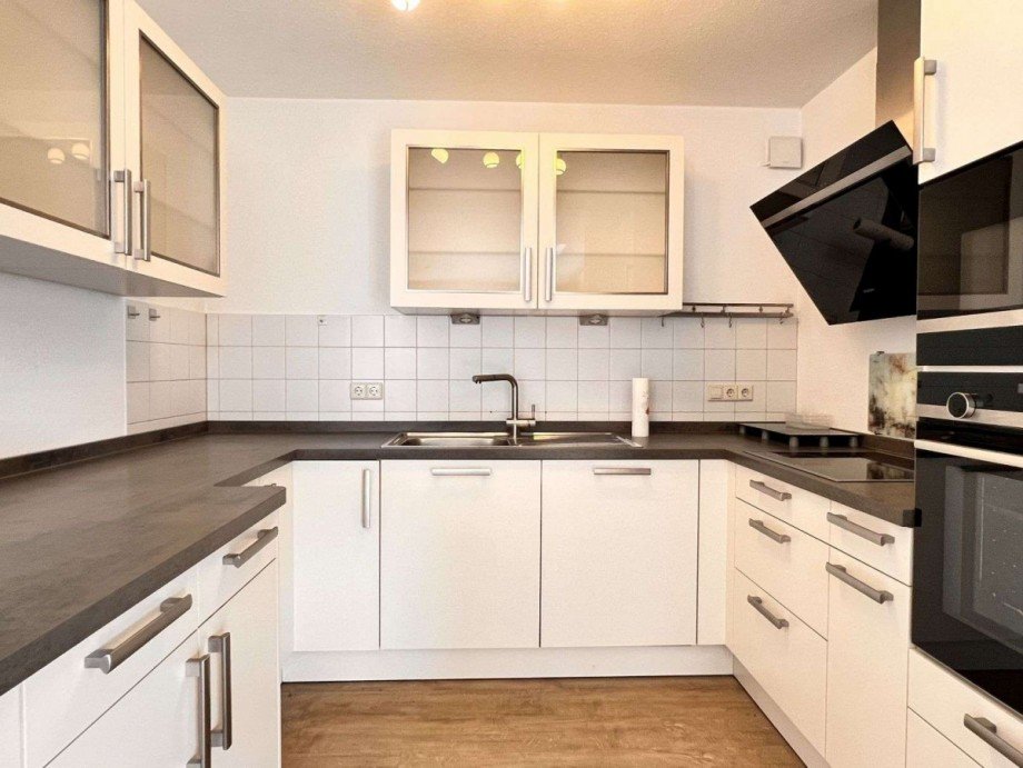 neuwertige Einbauk�che Etagenwohnung Bad S�ckingen