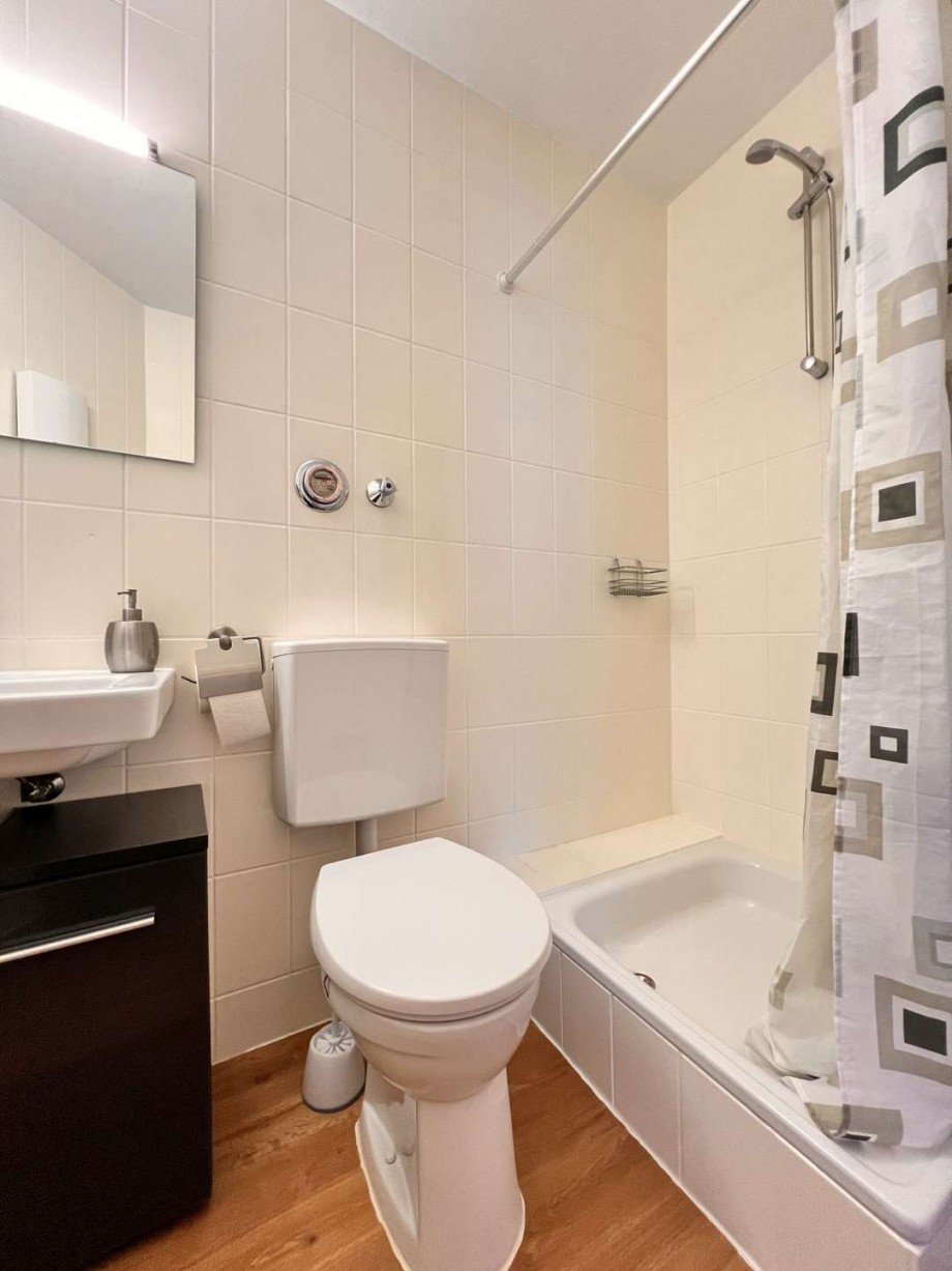 Badezimmer Erdgeschosswohnung G�rwihl