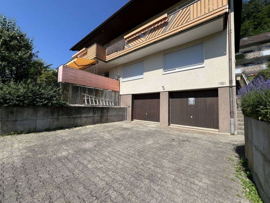 Zwei hausintegrierte Garagen Einfamilienhaus St�hlingen