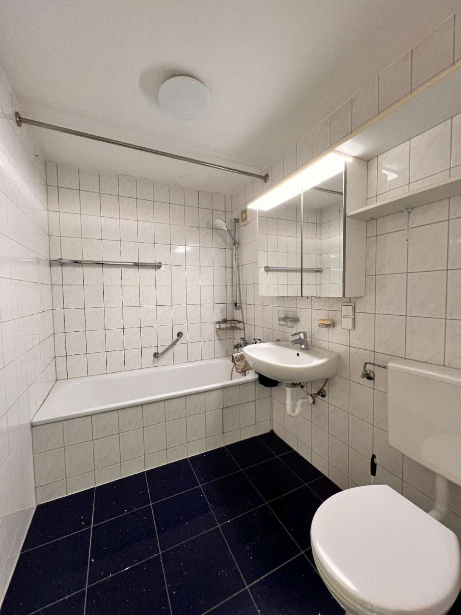 Bad mit Wanne Etagenwohnung Grenzach-Wyhlen