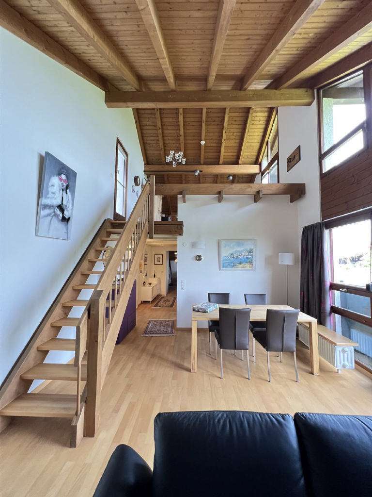 Wohnzimmer mit Galerie Maisonettewohnung �hlingen-Birkendorf