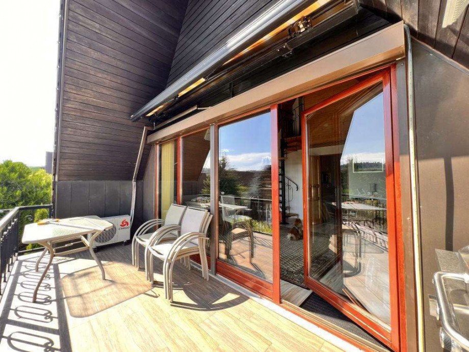 Balkon mit Markise Ferienhaus Herrischried