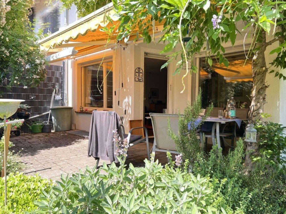 Die Terrasse, das zweite Esszimmer Reihenendhaus Waldshut-Tiengen